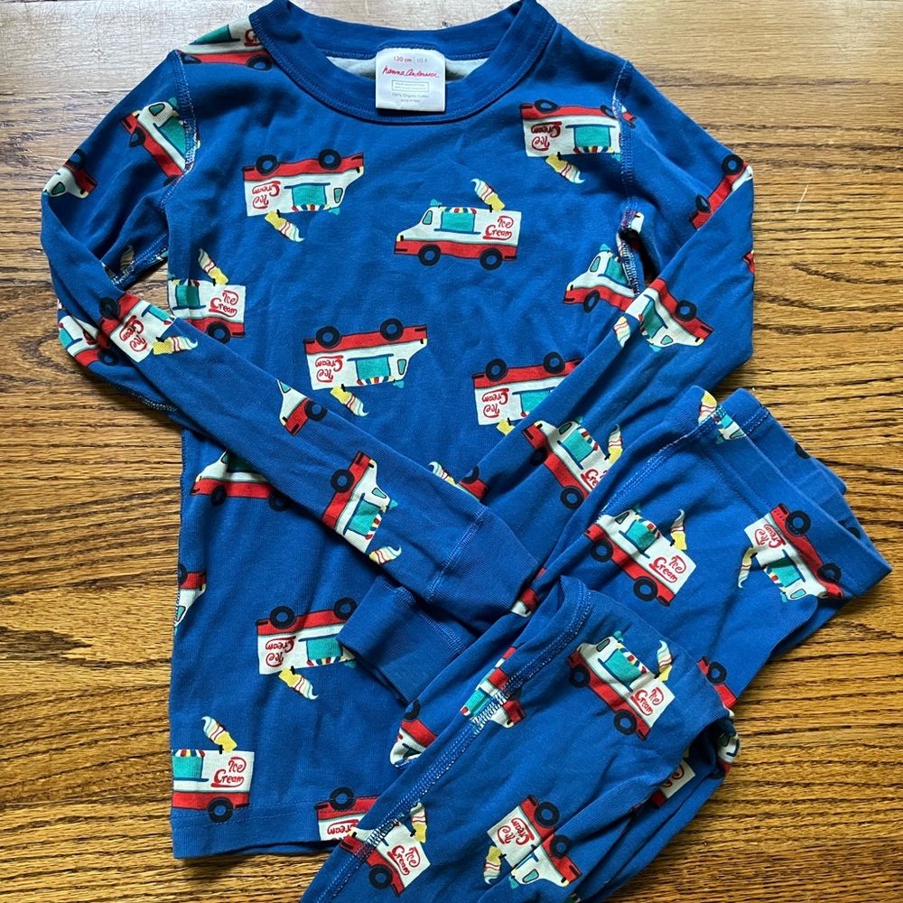 Hanna Andersson long sleeved pants pajamas size 130/8 with ice cream trucks
